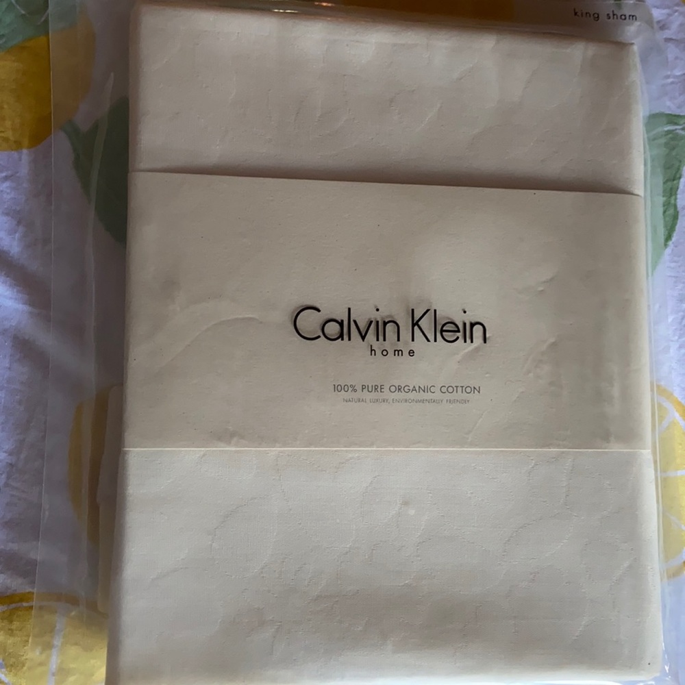 NWOT Calvin Klein Organic King Sham